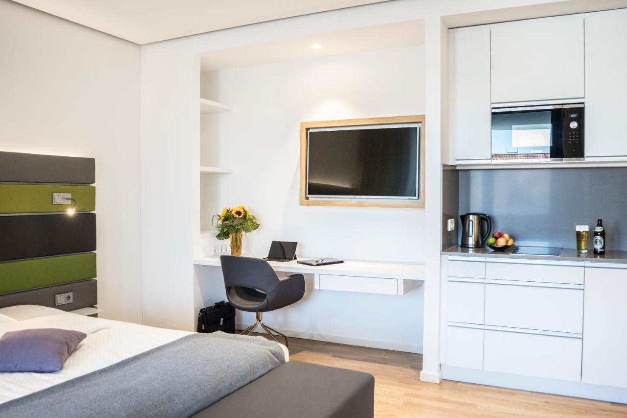 Seven Hotel + Boardinghouse แฮร์โซเกนเอารัค ภายนอก รูปภาพ